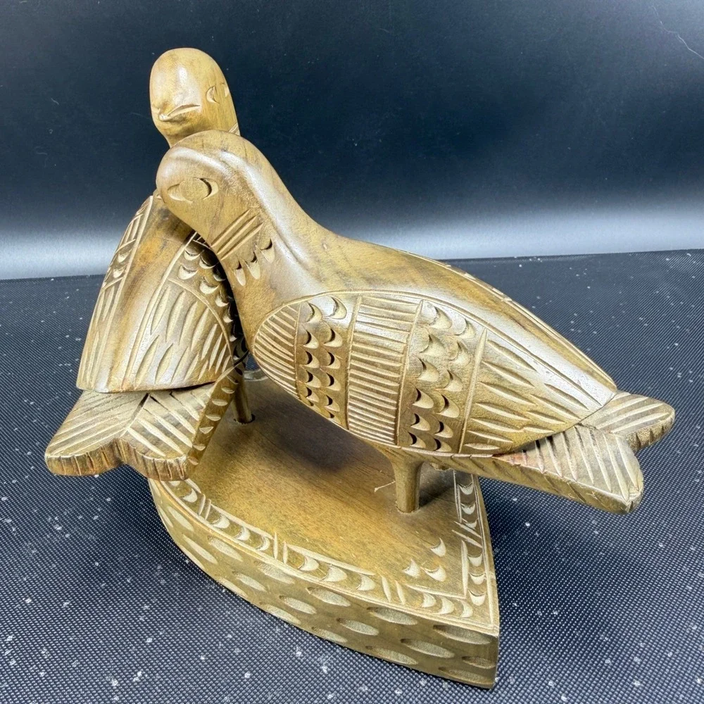 Hand Carved Wooden Love Birds Figurine Heart Base Folk Art Sculpture Brown VTG - Picture 13 of 13